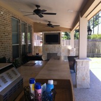 Outdoor Media Room, Kitchen a Hub for Houston Family