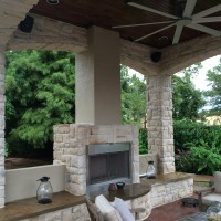 Outdoor Sitting Area in Houston Gets Fireplace Warm-up