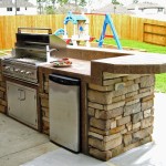 small backyard outdoor kitchen