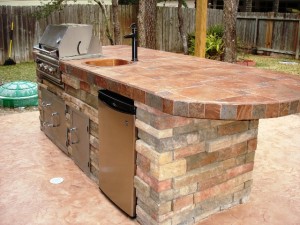 small space outdoor kitchen