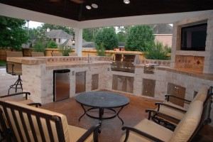 covered patio designed and built by Outdoor Homescapes of Houston