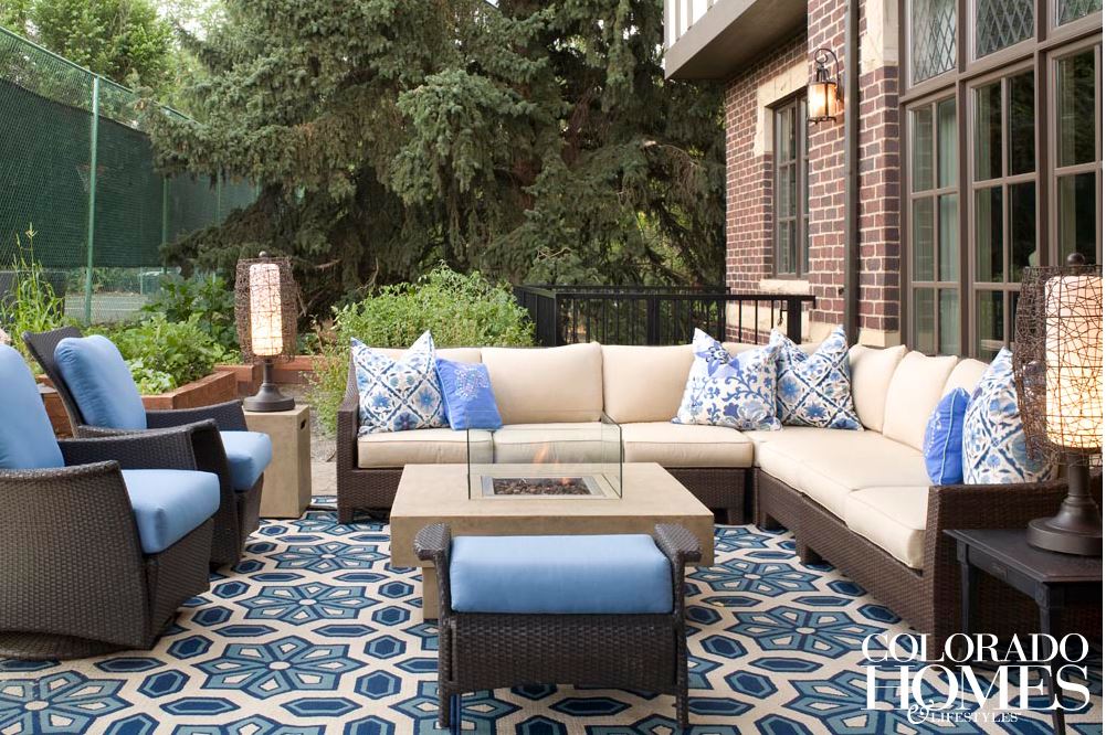  Outdoor living color schemes help establish the mood, personality and style of outdoor living spaces, according to a blog post by Outdoor Homescapes of Houston at www.outdoorhomescapes.com